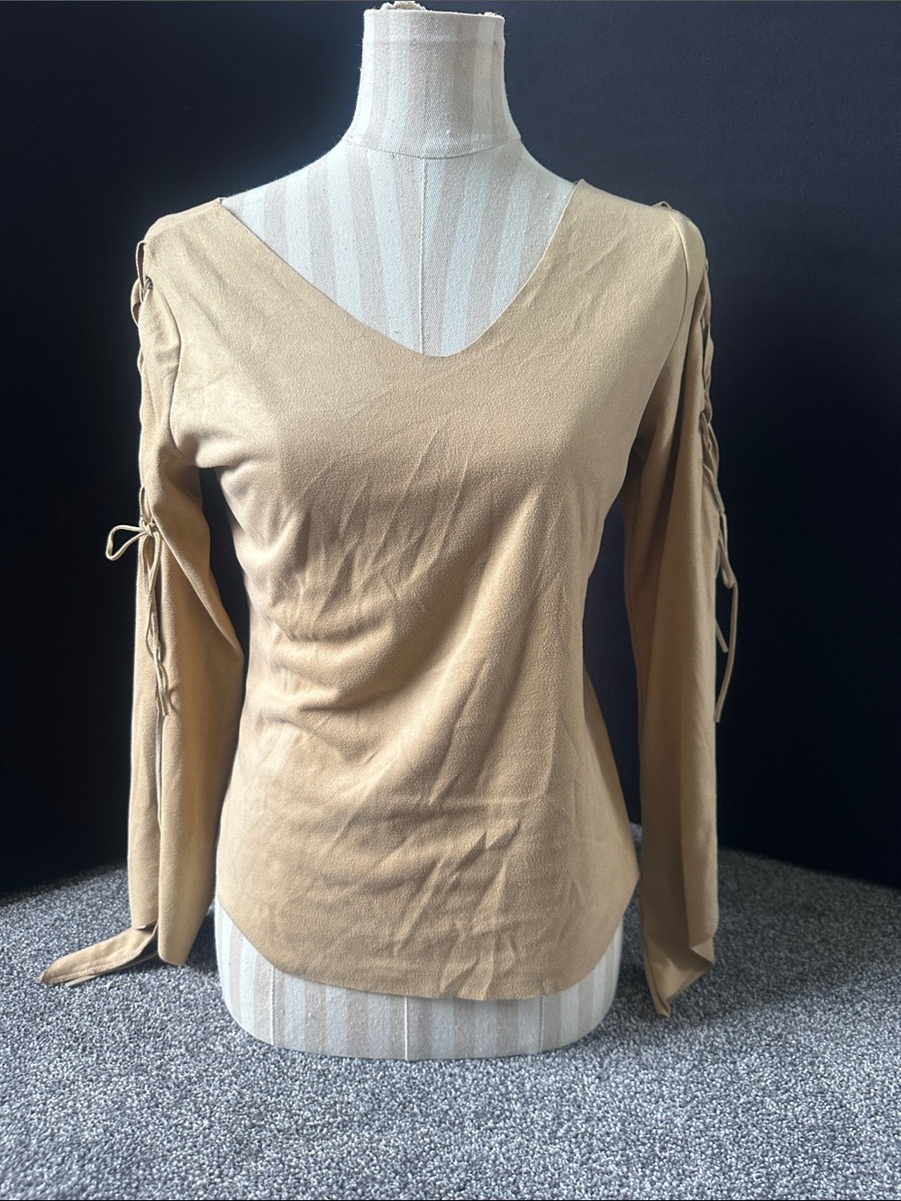 Forever 21 Y2K Camel Lace-Up Sleeve V-Neck Long Sleeve Top
